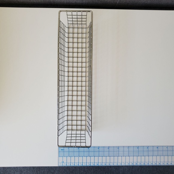 5 Stainless Steel Storage Containers - Picture 3 of 5